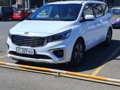 Photo of the vehicle Kia Carnival