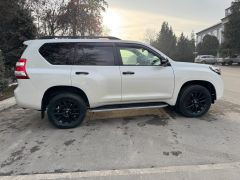 Фото авто Toyota Land Cruiser Prado