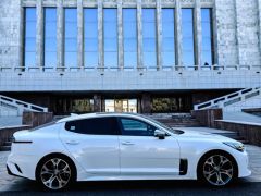 Фото авто Kia Stinger