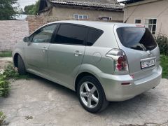 Сүрөт унаа Toyota Corolla Verso