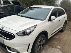 Photo of the vehicle Kia Niro