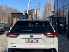 Сүрөт унаа Toyota RAV4