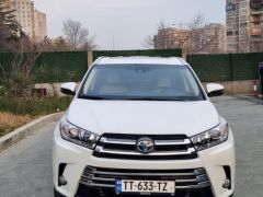 Сүрөт унаа Toyota Highlander