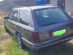 Photo of the vehicle Mercedes-Benz W124