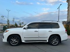 Photo of the vehicle Lexus LX