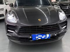 Photo of the vehicle Porsche Macan