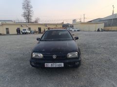 Photo of the vehicle Volkswagen Golf