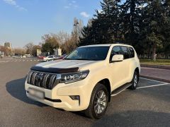 Фото авто Toyota Land Cruiser Prado