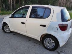 Сүрөт унаа Toyota Vitz