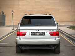 Photo of the vehicle BMW X5