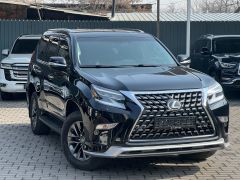 Photo of the vehicle Lexus GX