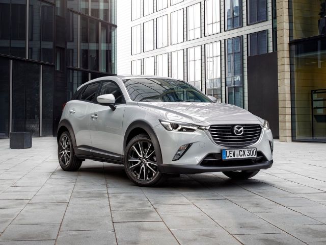 Фото Mazda CX-3 I #1