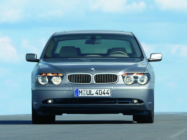 Фото BMW 7 серии IV (E65/E66) #4
