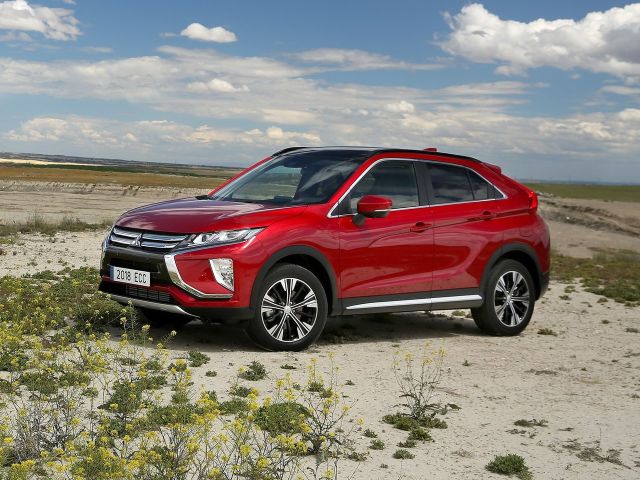 Фото Mitsubishi Eclipse Cross I #1