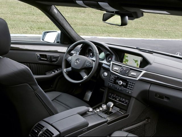 Фото Mercedes-Benz E-Класс AMG IV (W212, S212) #9
