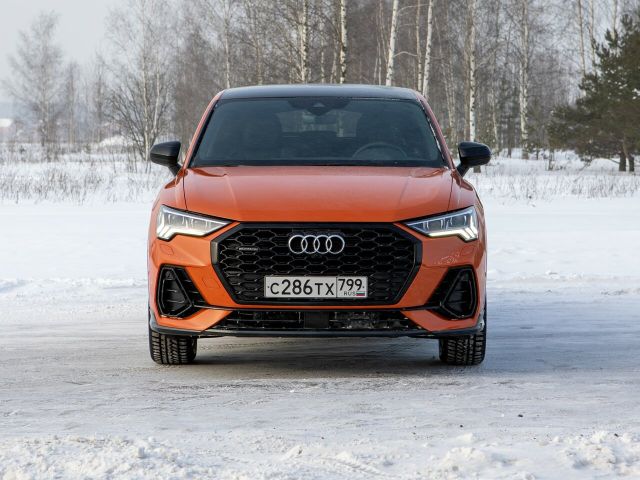 Фото Audi Q3 Sportback I (F3) #17