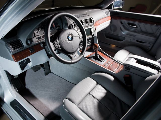 Фото BMW 7 серии III (E38) Рестайлинг #3