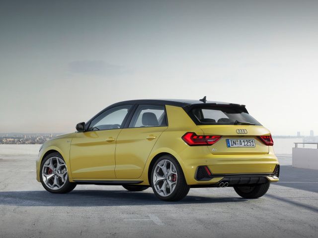 Фото Audi A1 II (GB) #9