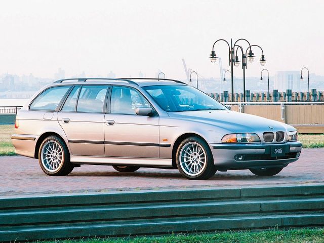 Фото BMW 5 серии IV (E39) #1
