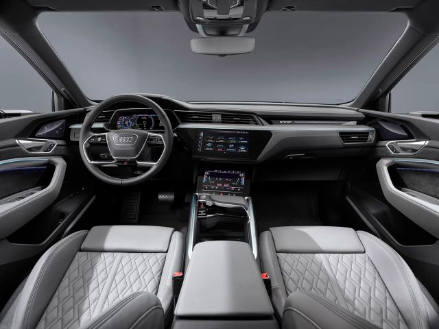 Фото Audi e-tron Sportback I #6