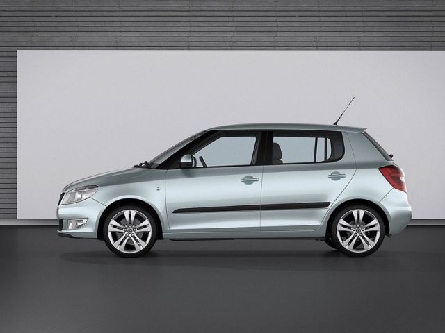 Фото Skoda Fabia II Restyling #8