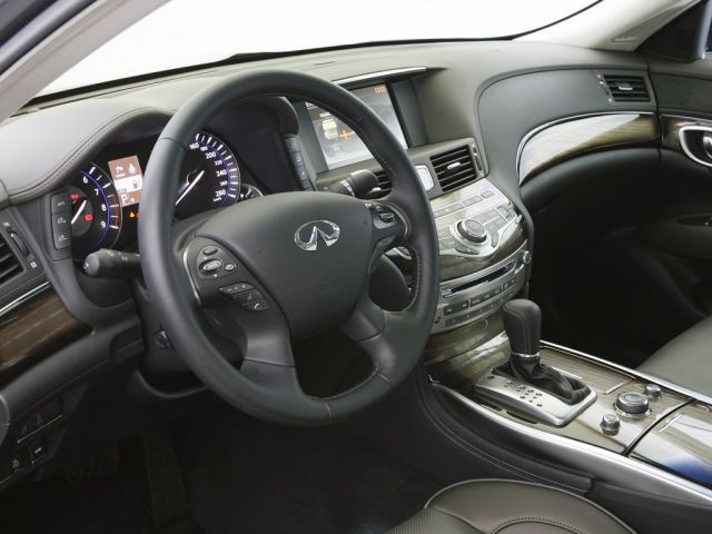 Фото Infiniti M IV #4