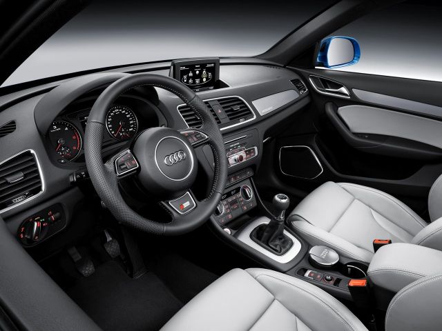 Фото Audi Q3 I Restyling #5