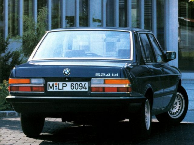 Фото BMW 5 серии II (E28) #3