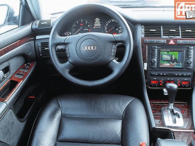 Фото Audi A8 I (D2) Рестайлинг #10