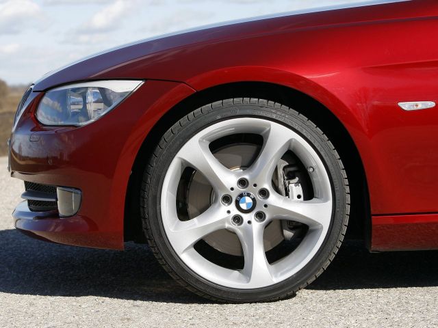 Фото BMW 3 Series V (E90/E91/E92/E93) Restyling #5