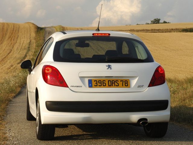 Фото Peugeot 207 #3