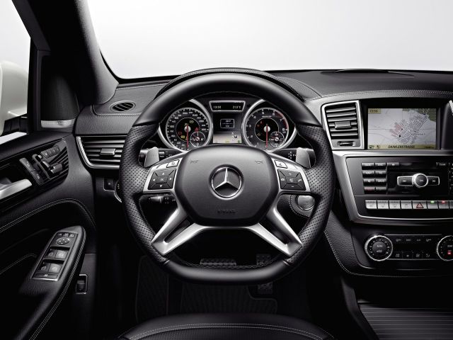 Фото Mercedes-Benz M-Класс AMG III (W166) #8