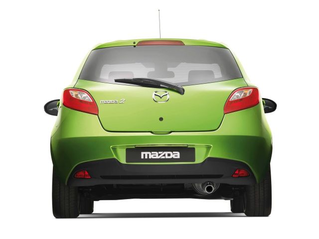 Фото Mazda 2 II (DE) #6