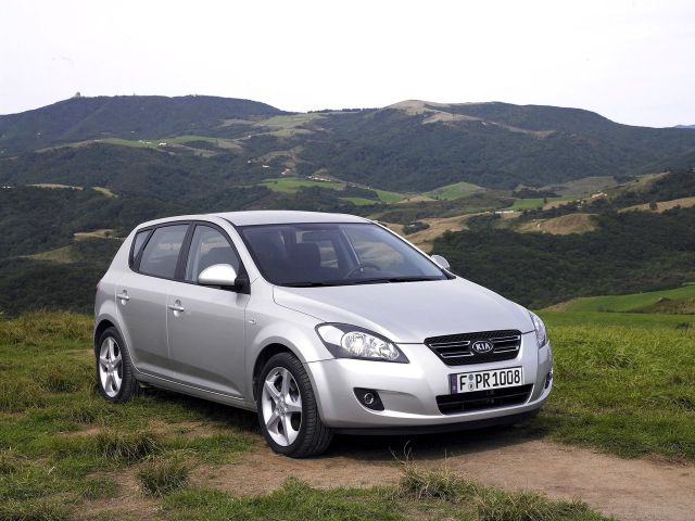 Фото Kia Ceed I #1