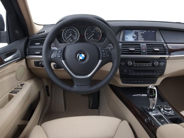 Фото BMW X5 II (E70) Restyling #10