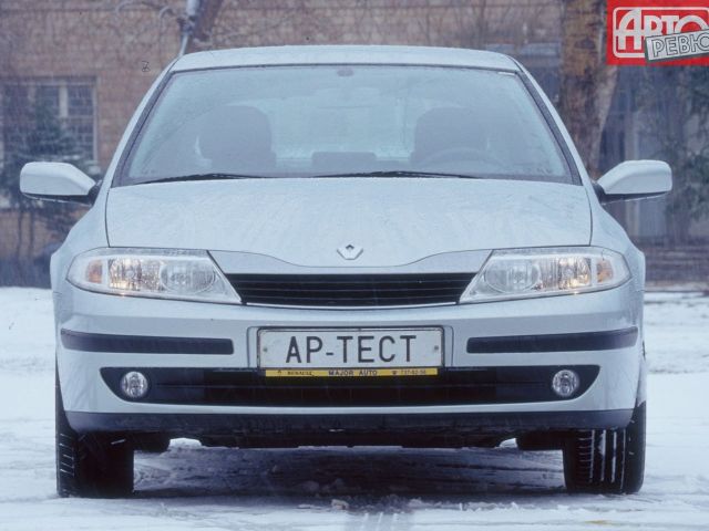 Фото Renault Laguna II #3