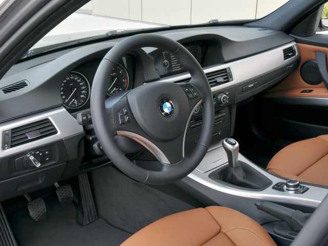 Фото BMW 3 Series V (E90/E91/E92/E93) Restyling #5
