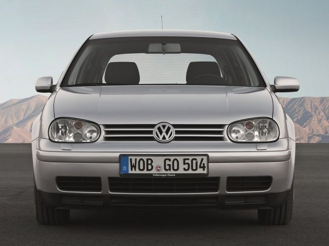 Фото Volkswagen Golf IV #3