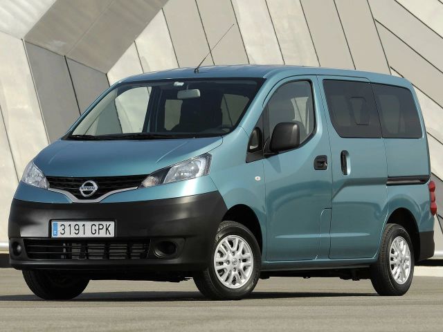 Фото Nissan NV200 #1