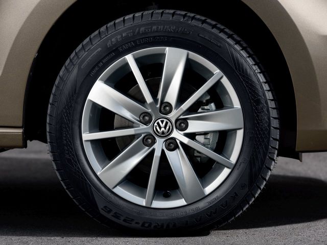 Фото Volkswagen Polo V Restyling #4