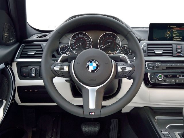 Фото BMW 3 серии VI (F3x) Рестайлинг #11