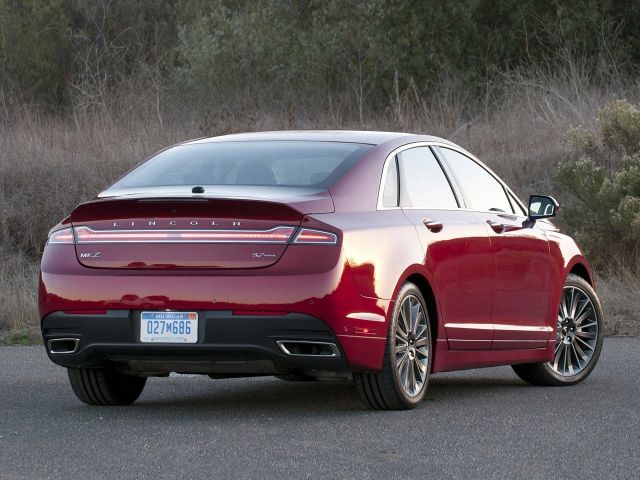 Фото Lincoln MKZ II #2