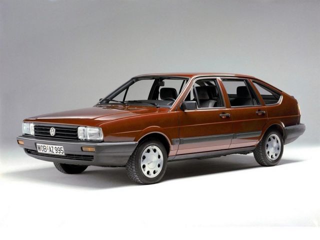 Фото Volkswagen Passat B2 #1