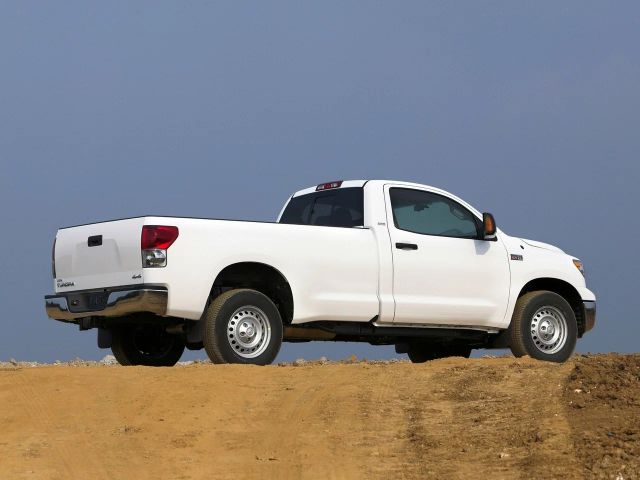 Фото Toyota Tundra II #3