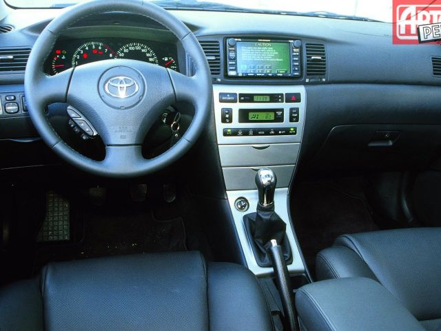 Фото Toyota Corolla IX (E120, E130) #5