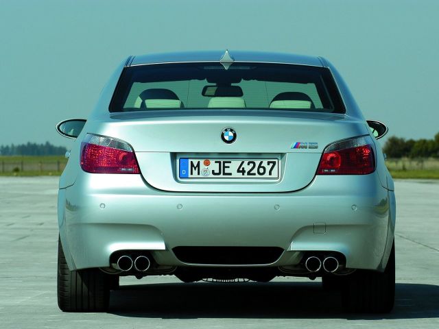 Фото BMW M5 IV (E60/E61) #4