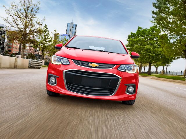 Фото Chevrolet Sonic #8