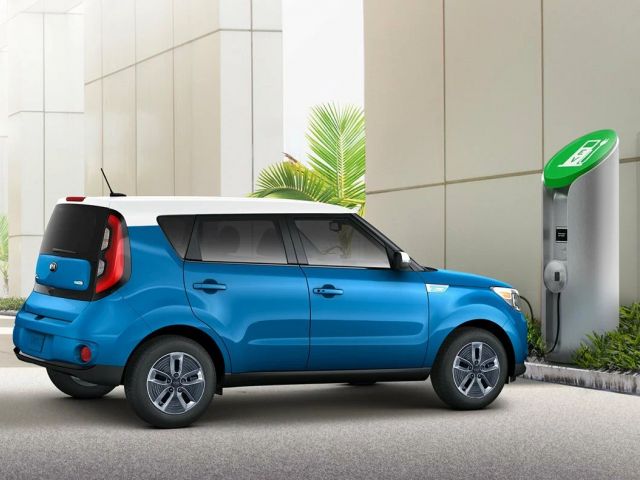 Фото Kia Soul EV I #2