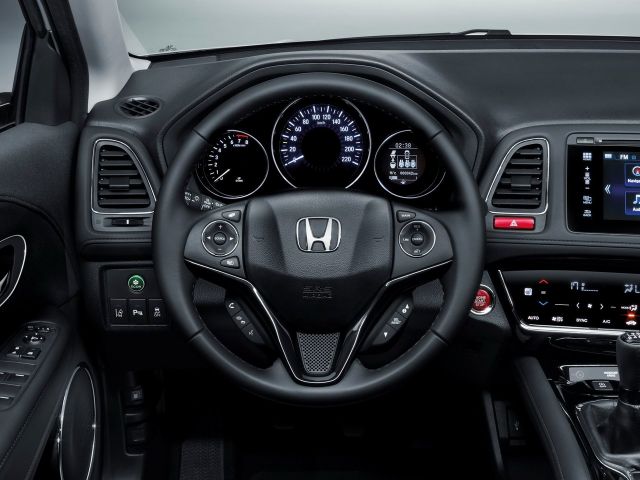 Фото Honda HR-V II #9