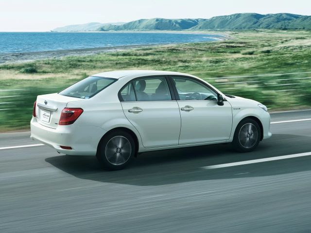 Фото Toyota Corolla XI (E160, E170) Рестайлинг 2 #2